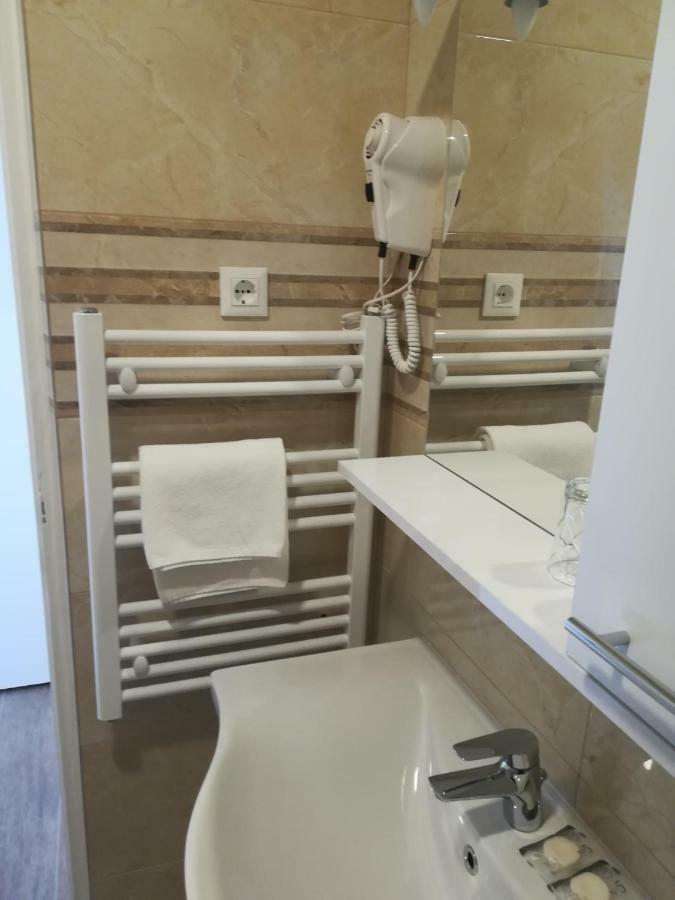 Peric Accommodation Ragusa Esterno foto
